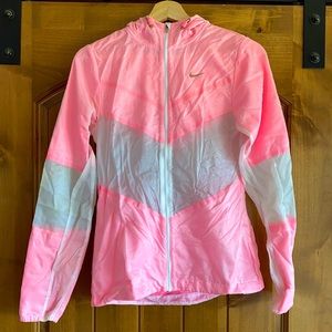 Nike Women’s Cyclone Running Jacket